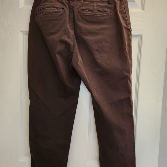 Gap Mid Rise Downtown Khaki Pant Petite - Picture 3 of 3
